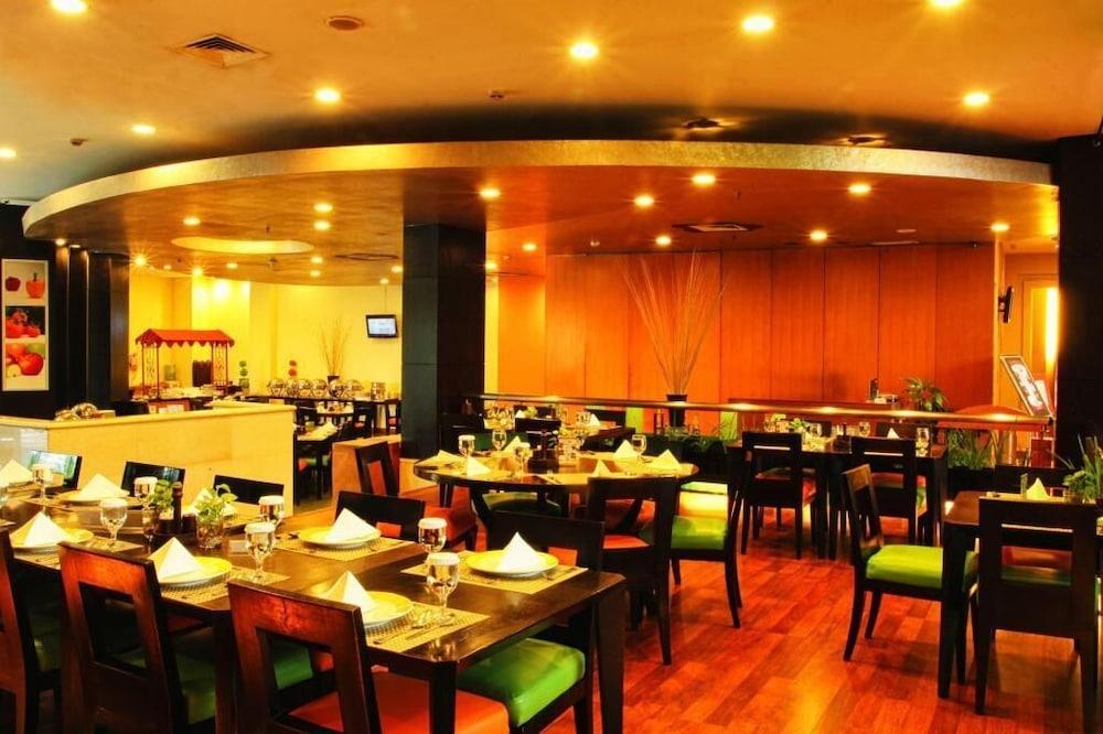 Grand Suka Hotel Pekanbaru Εξωτερικό φωτογραφία